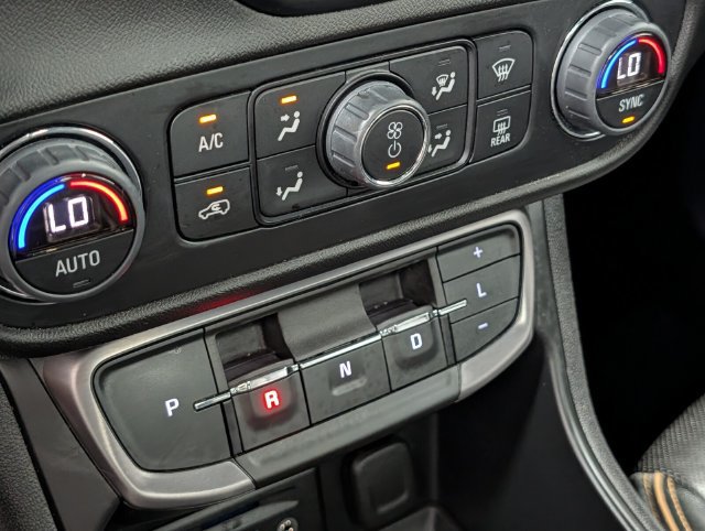 Used 2023 GMC Terrain AT4 AWD/4WD image 26