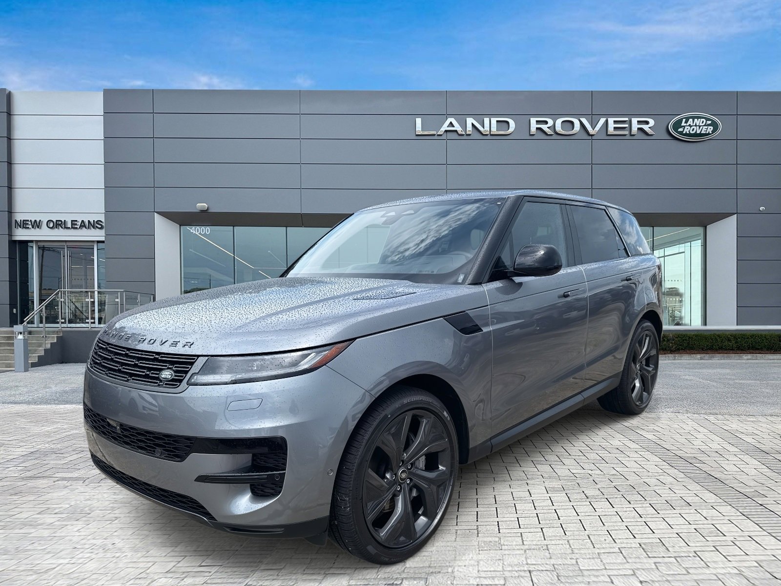 New 2025 Land Rover Range Rover Sport SE