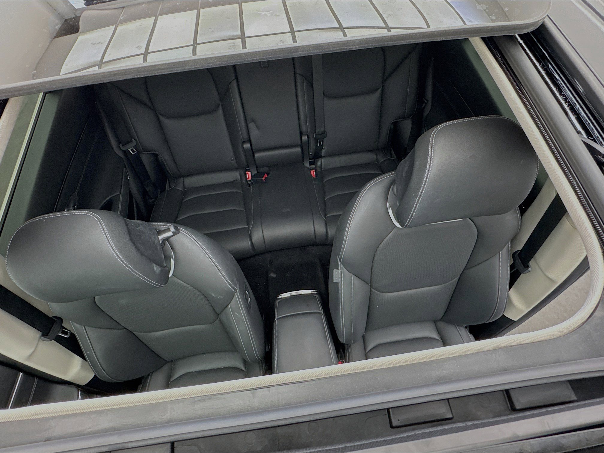 Used 2024 Genesis GV70 2.5T w/ Select Package image 14