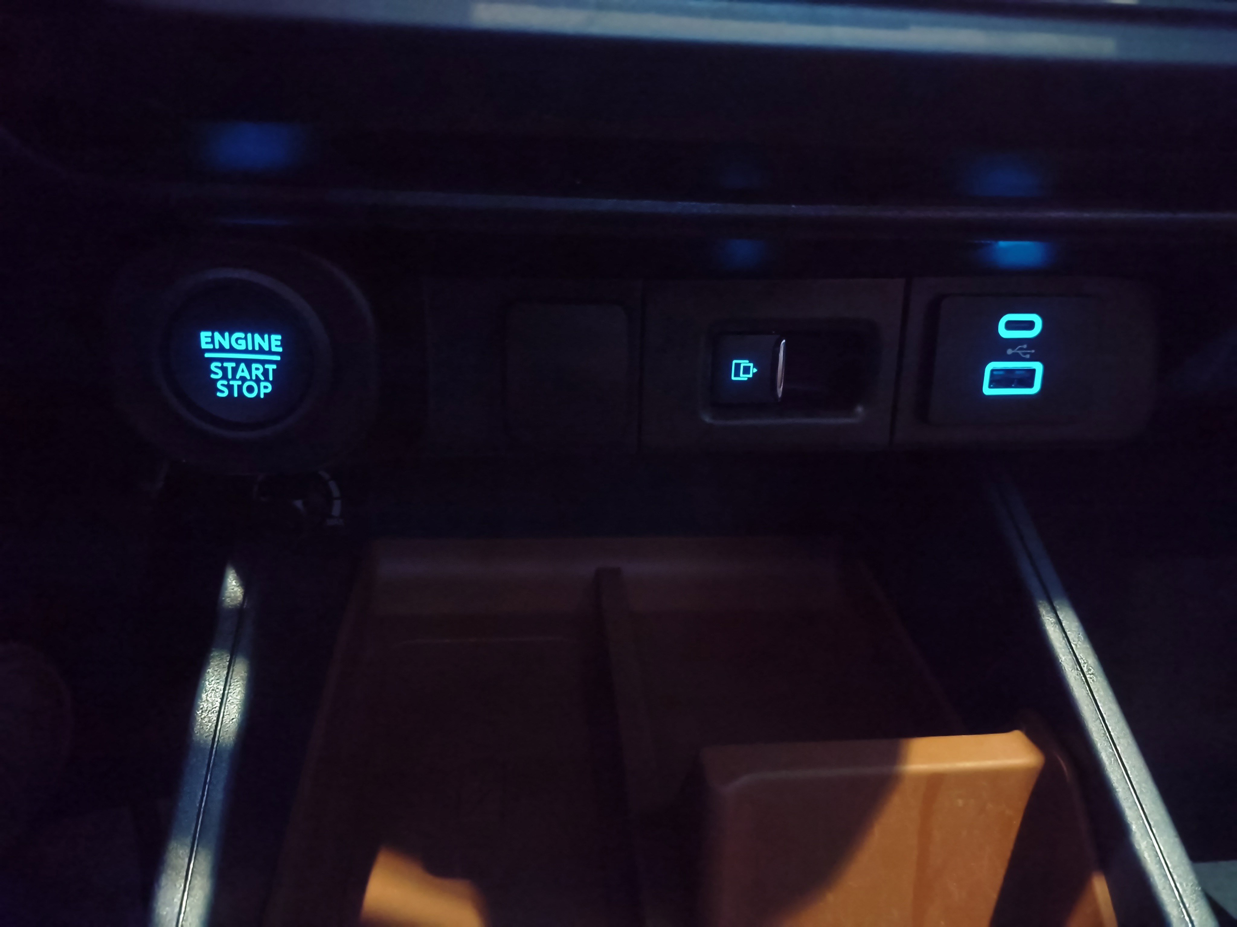 Used 2022 Ford Maverick Lariat w/ Lariat Luxury Package image 22