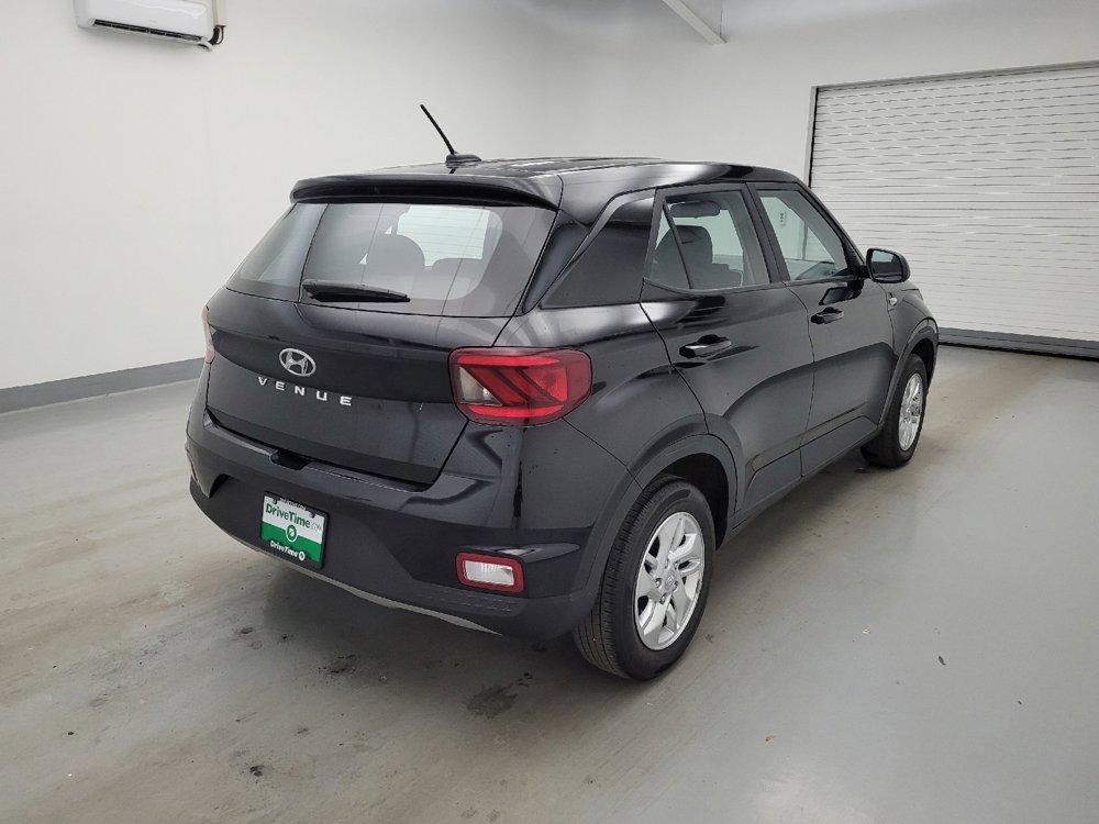 Used 2025 Hyundai Venue SE FWD image 9
