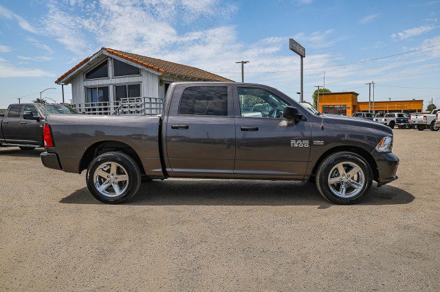 Used 2017 RAM 1500 Express w/ Express Value Package RWD image 3
