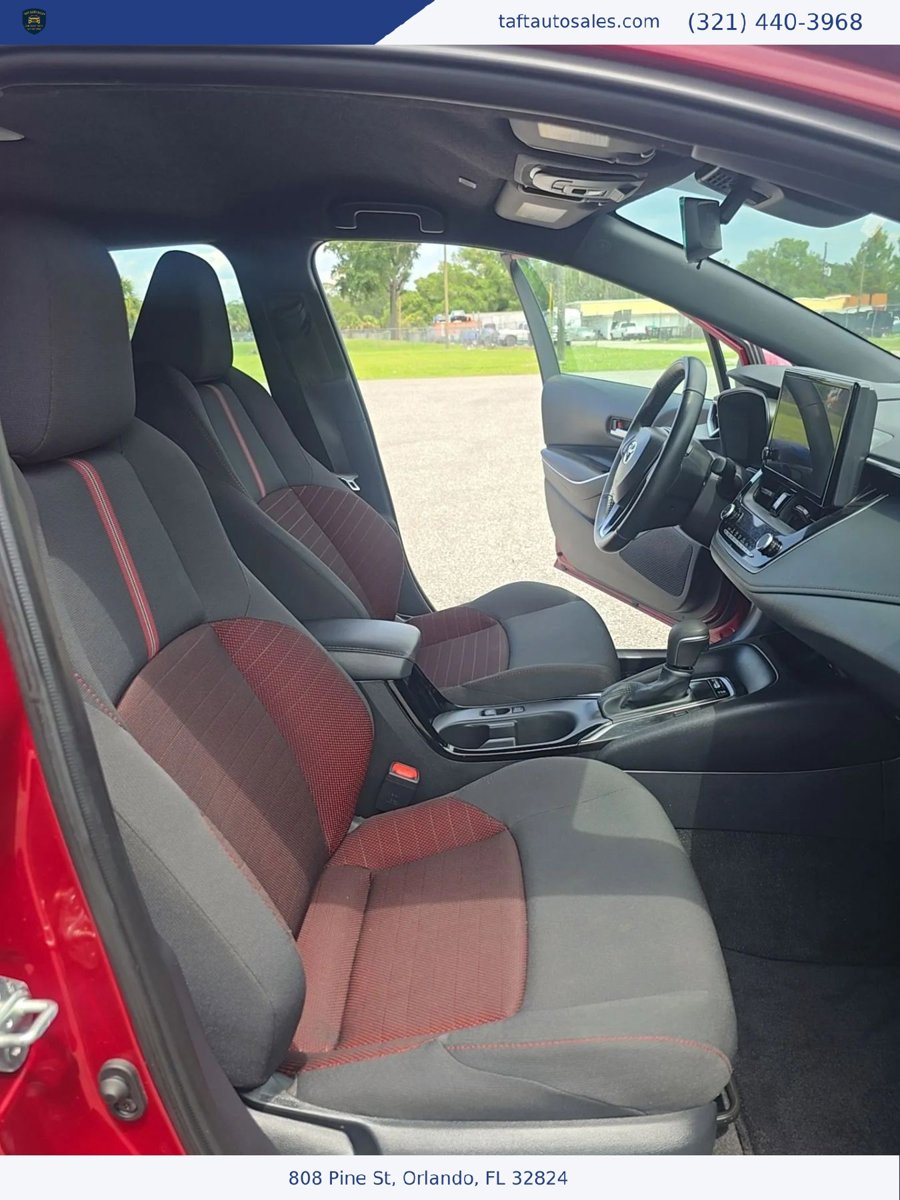 Used 2025 Toyota Corolla SE FWD image 19
