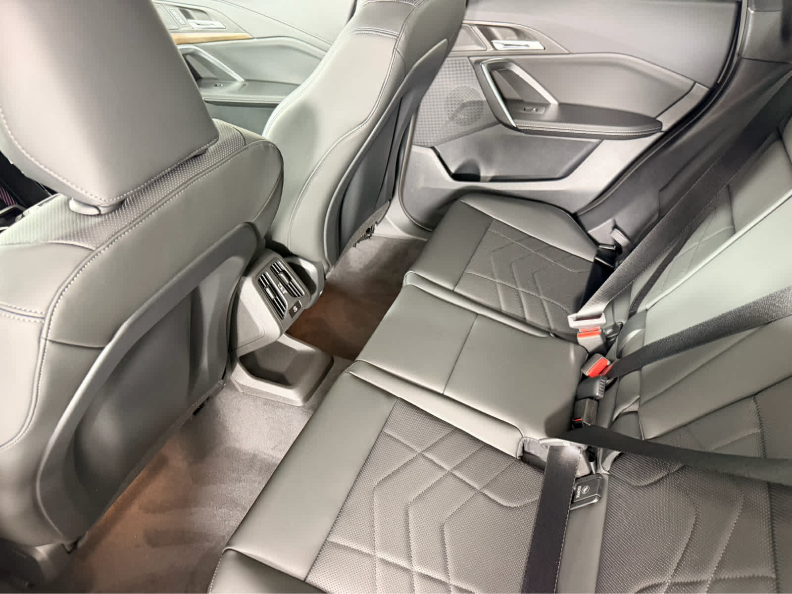 New 2027 BMW X1 xDrive28i AWD/4WD image 17