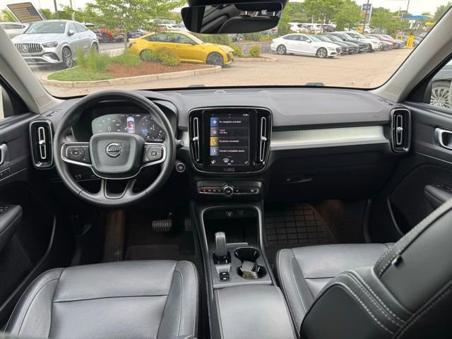 Used 2020 Volvo XC40 T5 Momentum w/ Protection Package AWD/4WD image 39