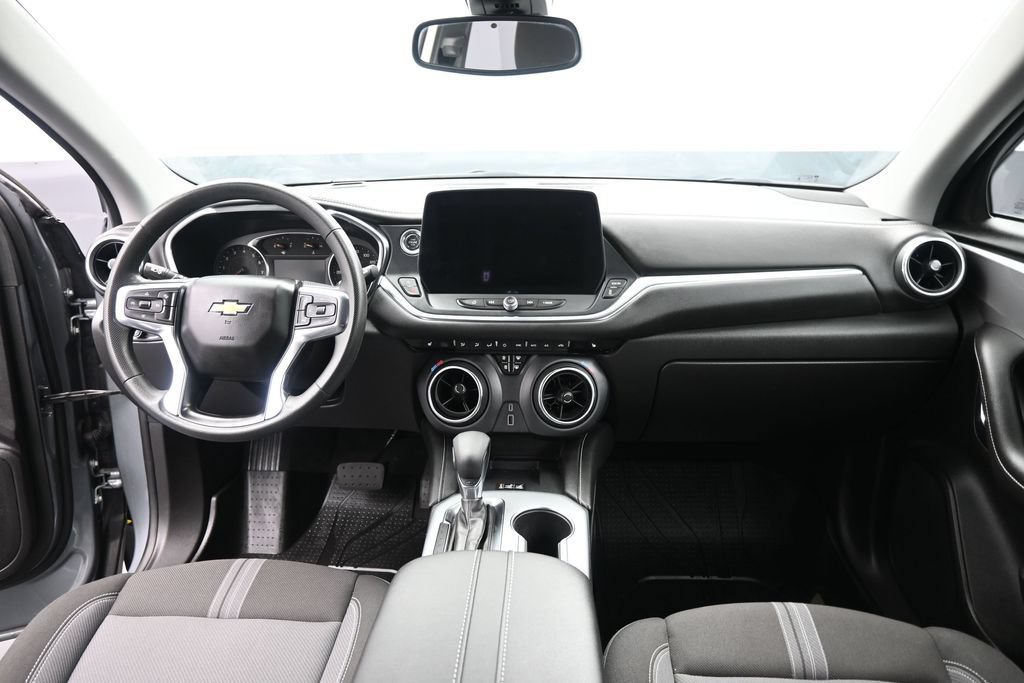 Used 2024 Chevrolet Blazer LT w/ Convenience Package FWD image 27