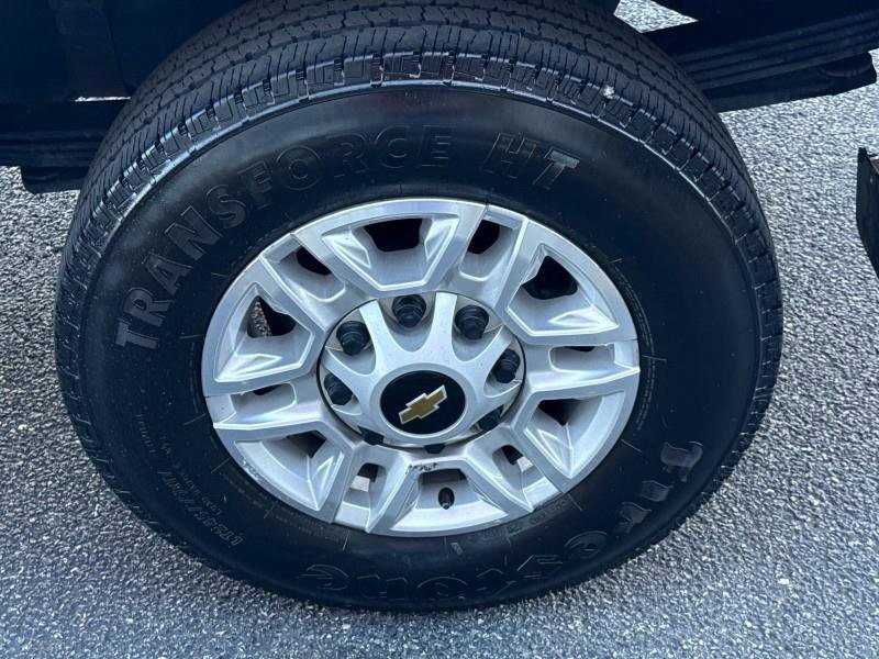 Used 2024 Chevrolet Silverado 2500 LT image 68