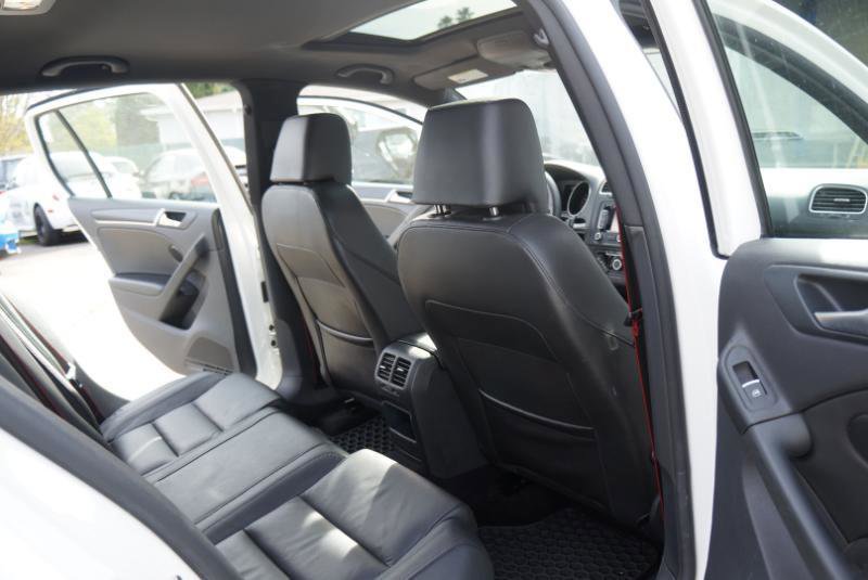 Used 2013 Volkswagen GTI Driver's Edition image 33