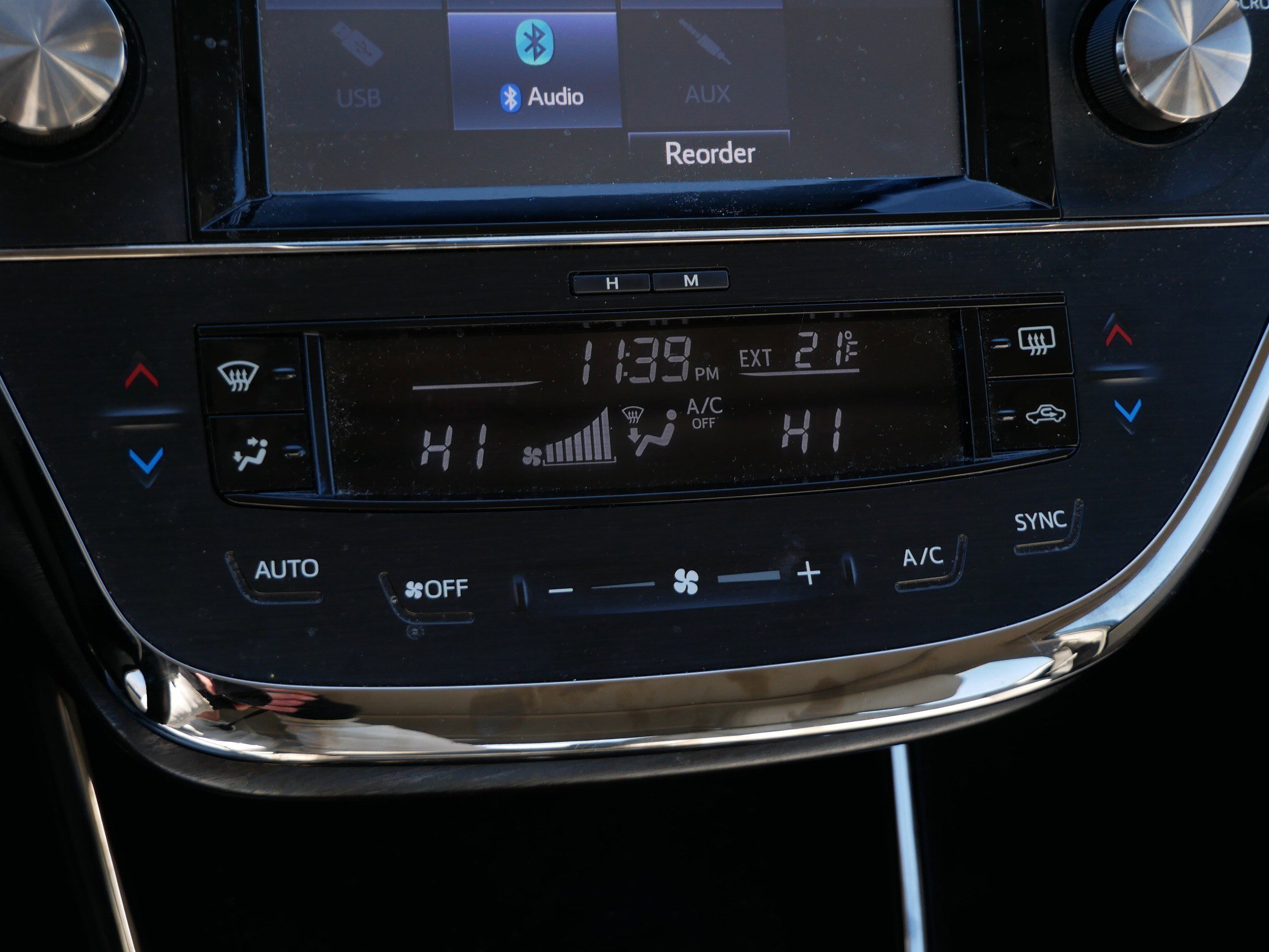 Used 2016 Toyota Avalon XLE Plus image 24