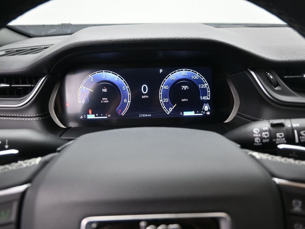 Used 2025 Jeep Grand Cherokee L Laredo image 12