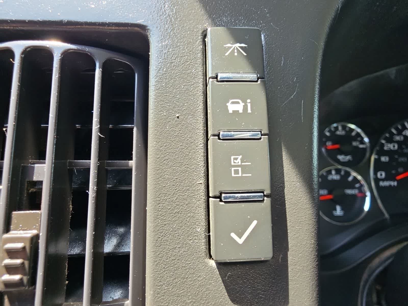 Used 2017 GMC Savana 3500 Extended RWD image 18