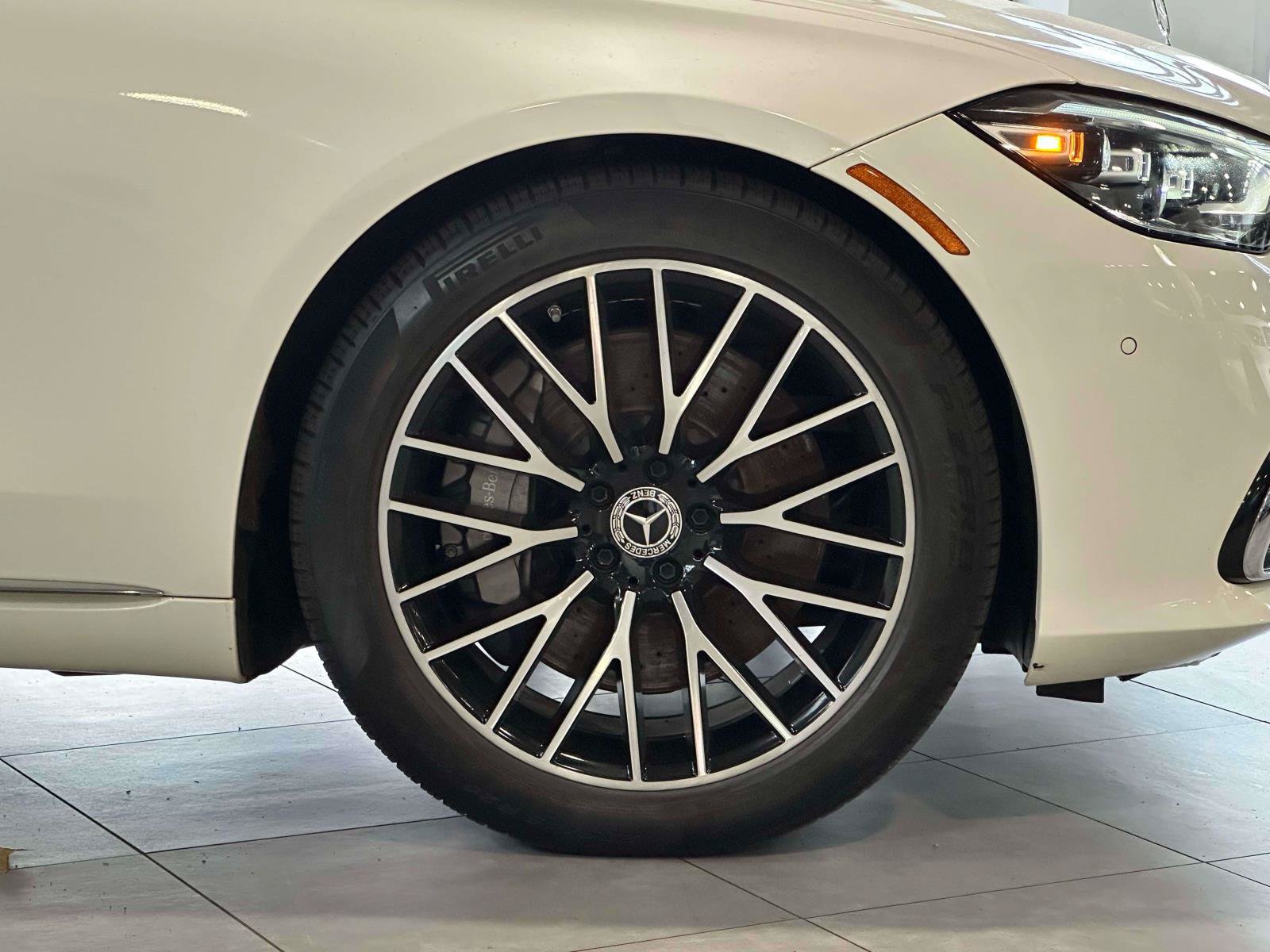 Certified 2023 Mercedes-Benz S 580 4MATIC Sedan image 6