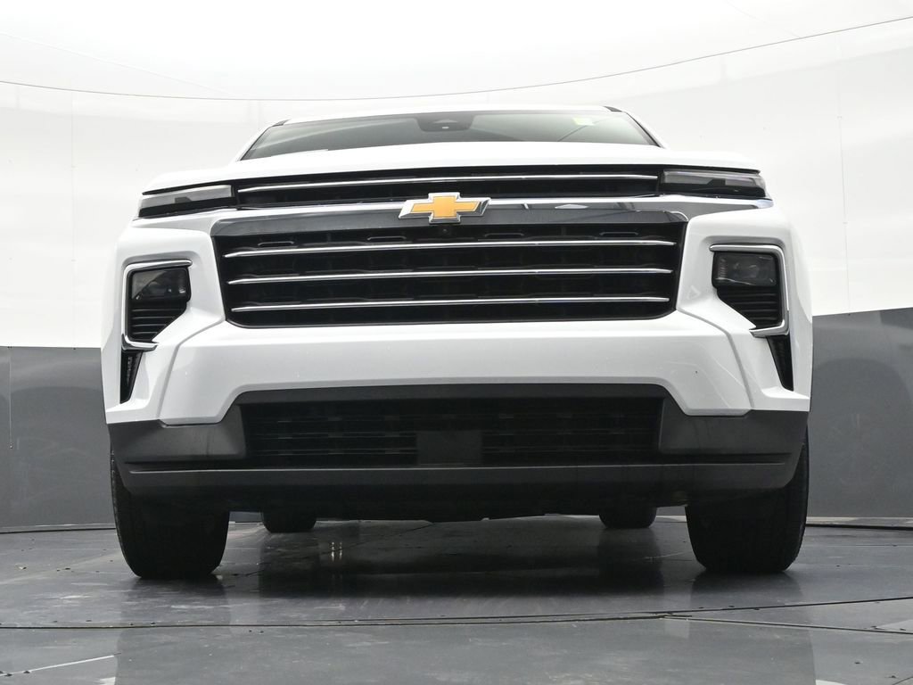 Used 2025 Chevrolet Traverse LT w/ Driver Confidence Package FWD image 32