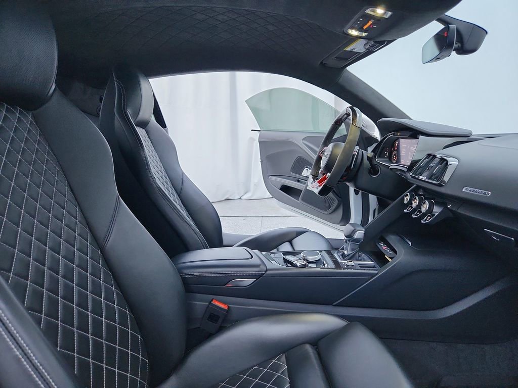 Used 2018 Audi R8 V10 plus image 23