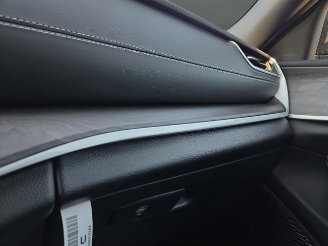 New 2025 Jeep Grand Cherokee Limited w/ Black Appearance Package image 30