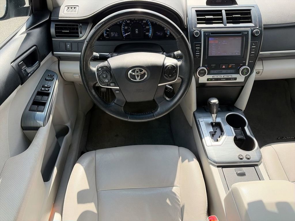 Used 2012 Toyota Camry XLE w/ Convenience Pkg FWD image 10