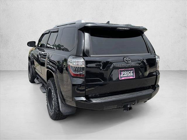 Used 2016 Toyota 4Runner SR5 AWD/4WD image 5