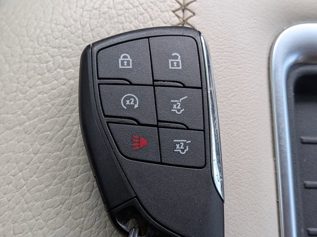 Used 2021 GMC Yukon Denali w/ Denali Ultimate Package image 32