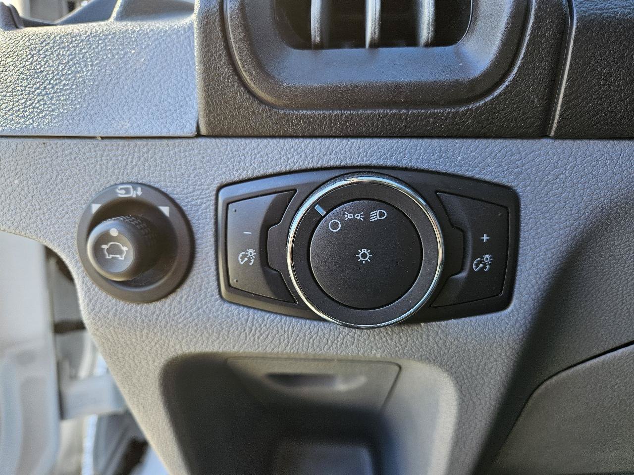 Used 2019 Ford Transit 350 XL RWD image 16