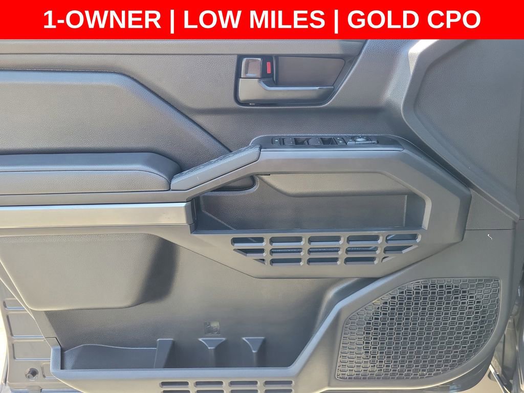 Used 2025 Toyota Tacoma SR5 AWD/4WD image 21