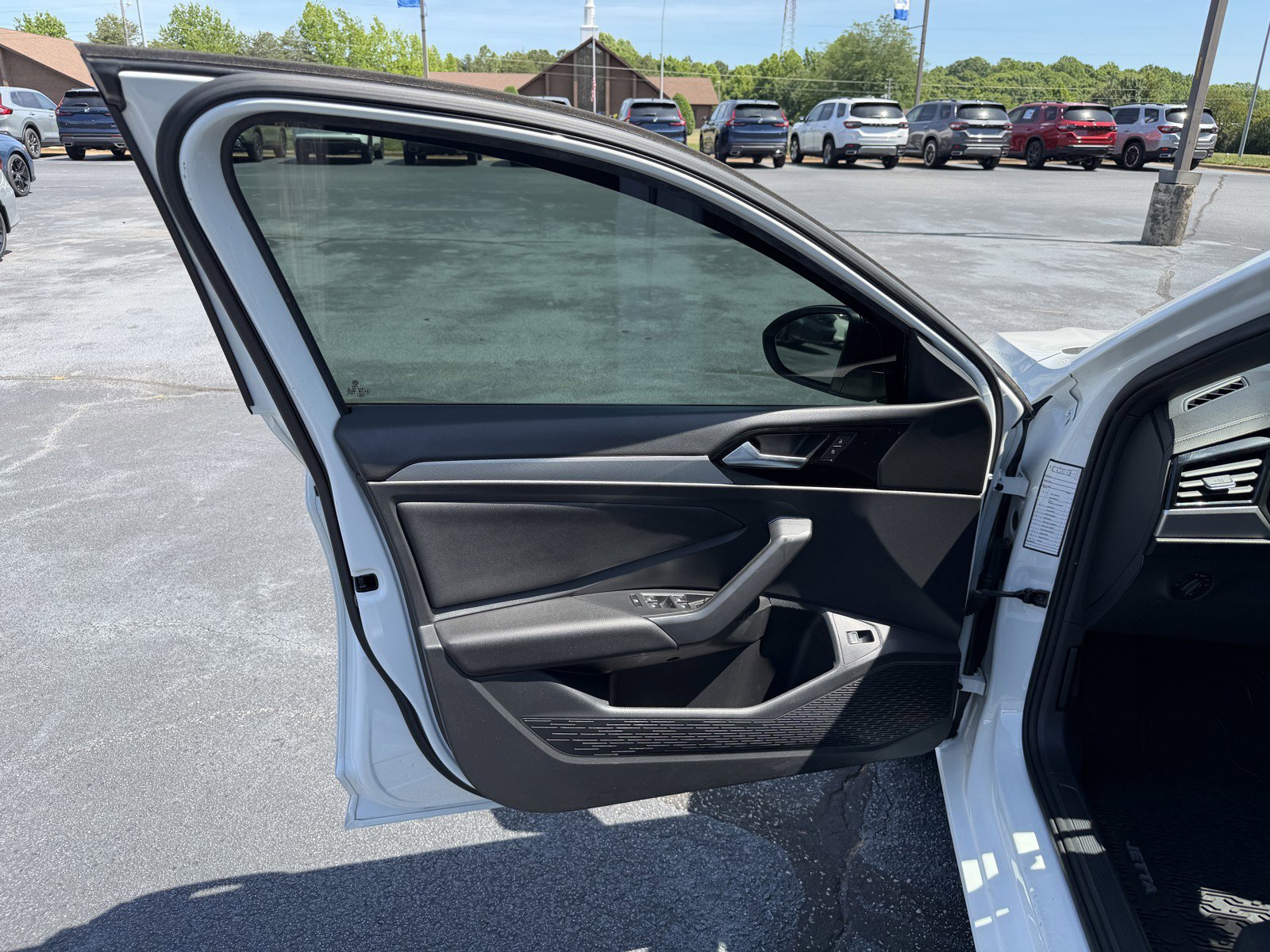 Used 2019 Volkswagen Jetta R-Line w/ R-Line Cold Weather Package FWD image 17
