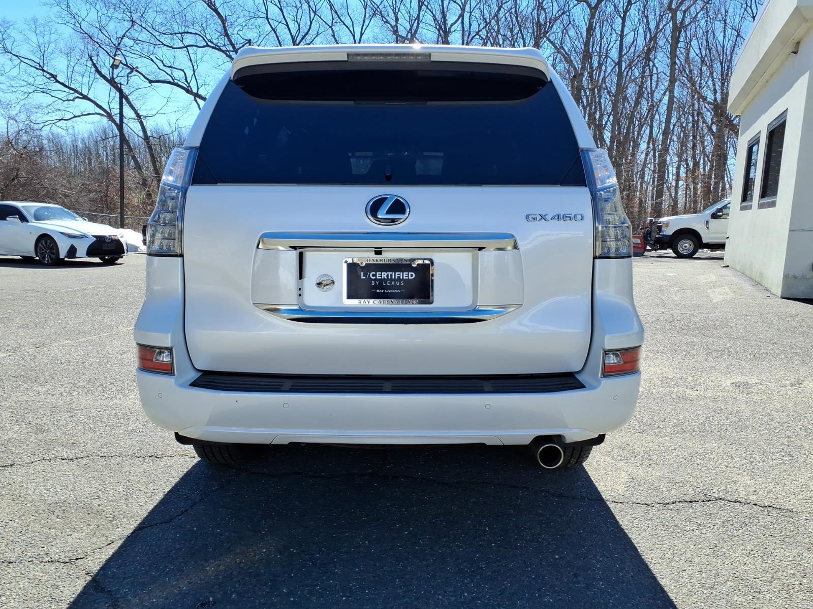 Used 2023 Lexus GX 460 Premium w/ Premium Package image 24