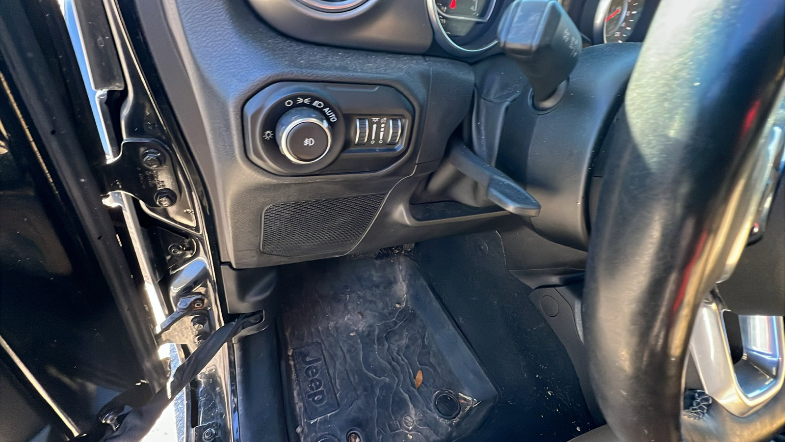 Used 2020 Jeep Wrangler Unlimited Rubicon image 25