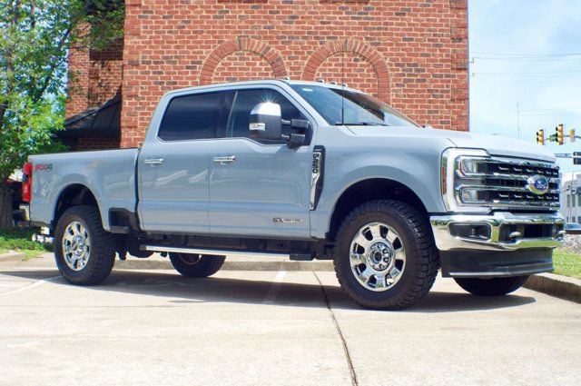 Used 2024 Ford F250 Lariat w/ Chrome Package AWD/4WD image 3