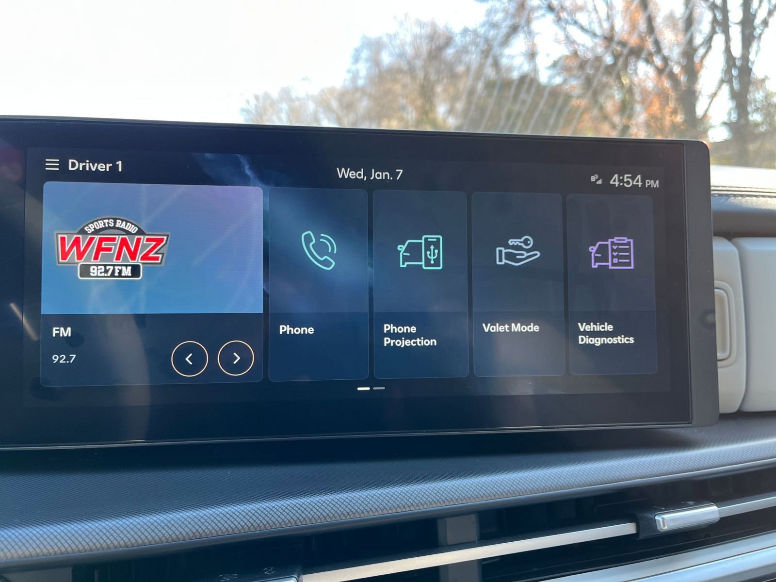 Used 2025 Hyundai Santa Fe SEL image 23