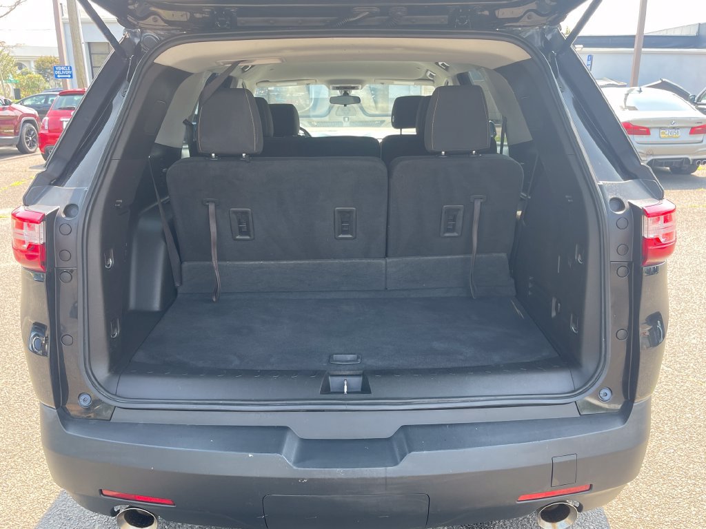 Used 2019 Chevrolet Traverse LS AWD/4WD image 20