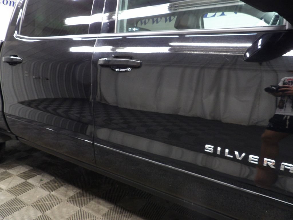 Used 2018 Chevrolet Silverado 1500 LT w/ All Star Edition AWD/4WD image 31