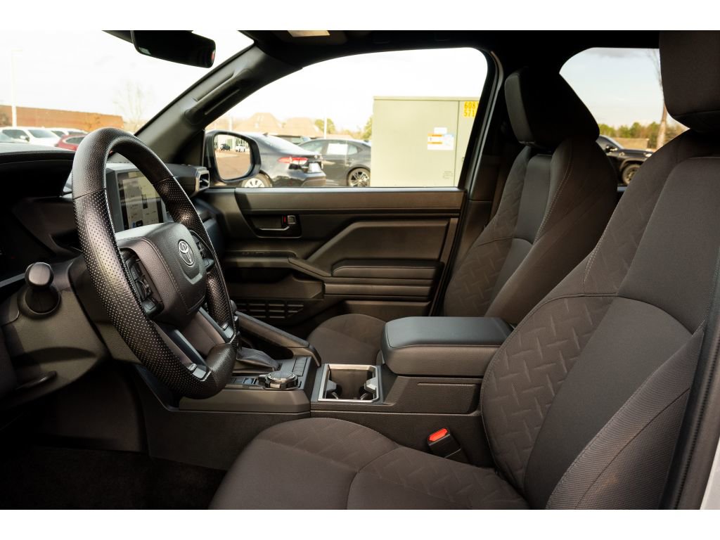 Used 2025 Toyota Tacoma SR5 image 11