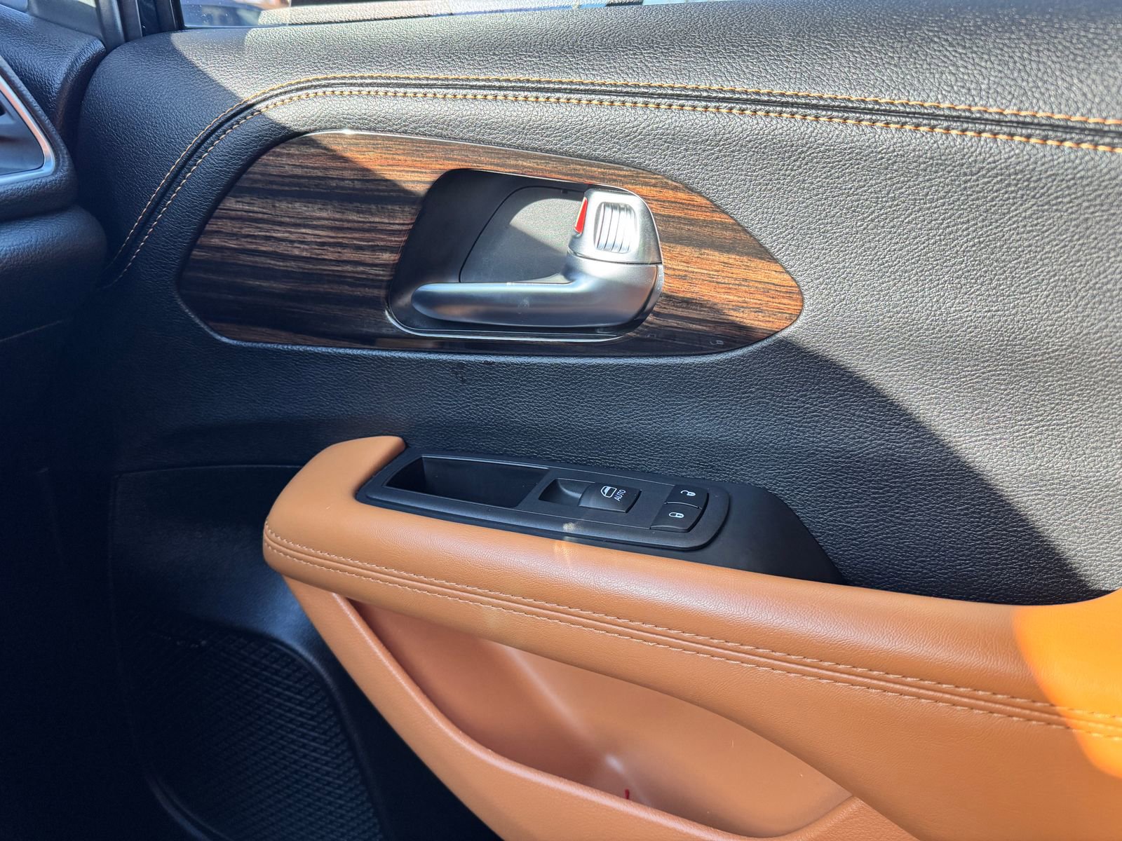 Used 2023 Chrysler Pacifica Pinnacle image 24