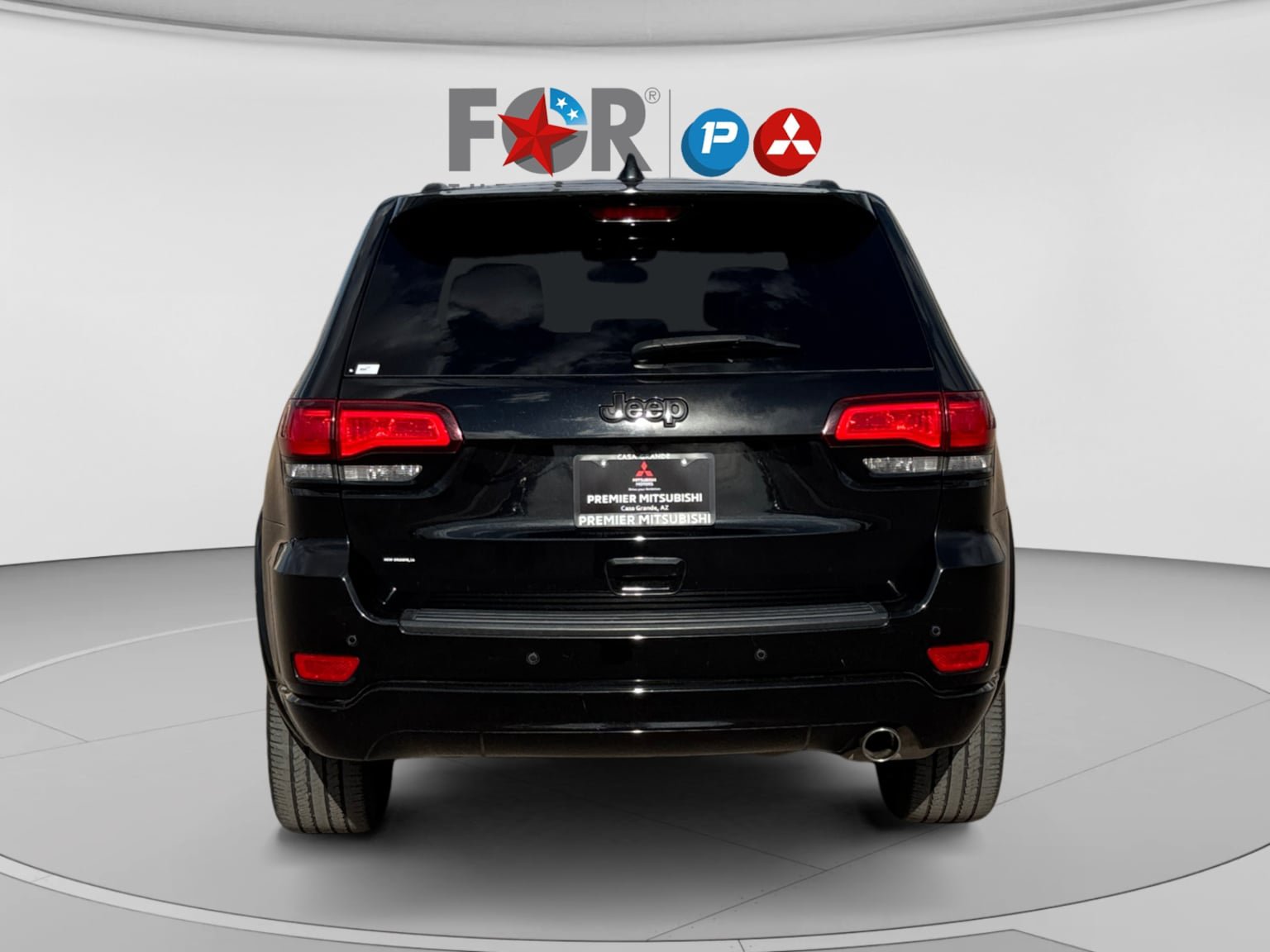Used 2021 Jeep Grand Cherokee Laredo X RWD image 4