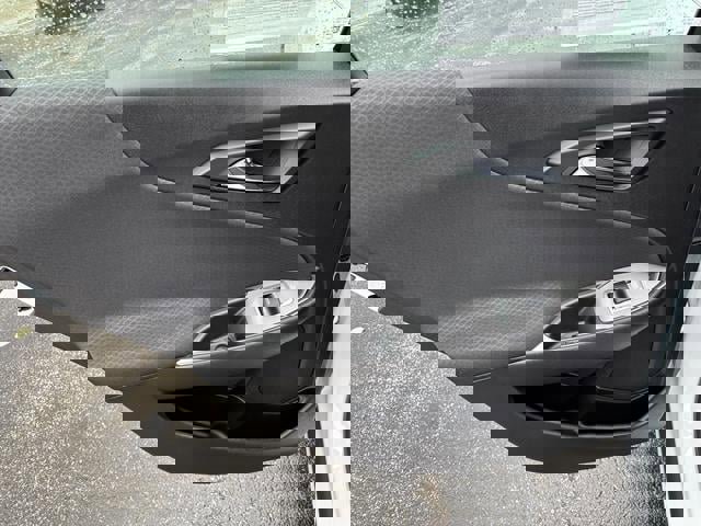 Used 2022 Chevrolet Malibu LT image 12