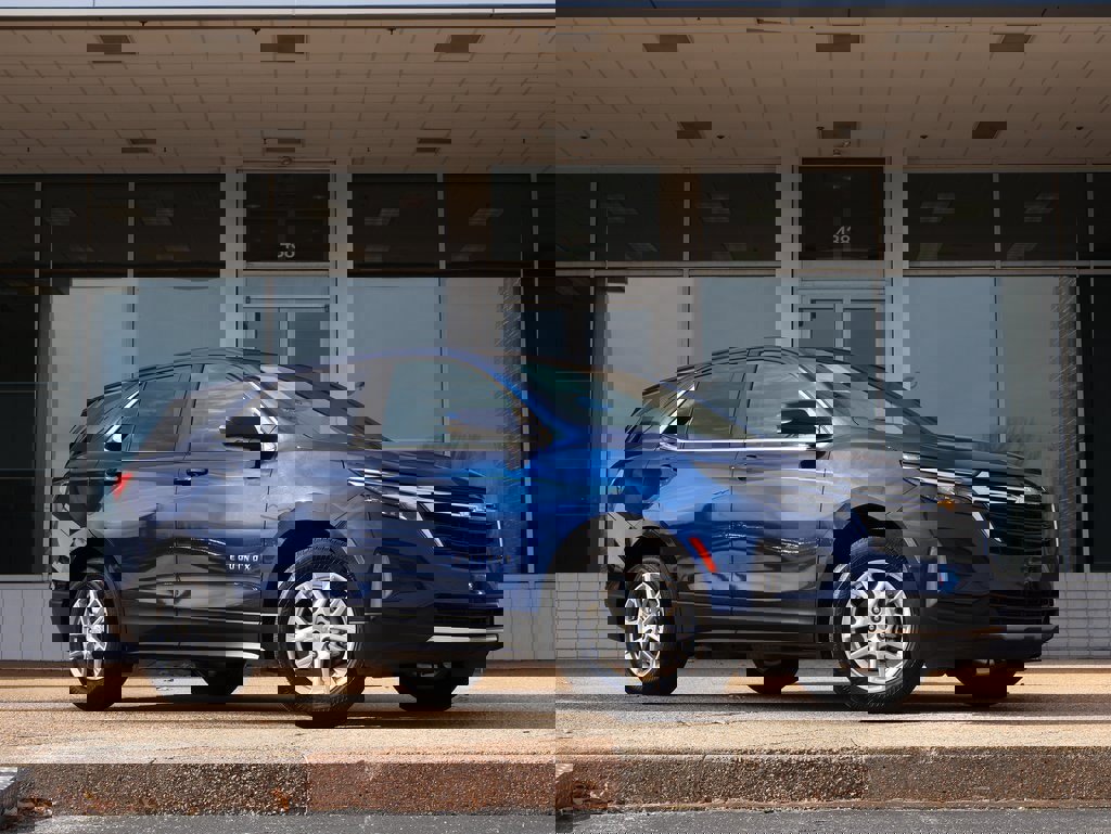 Used 2022 Chevrolet Equinox LT