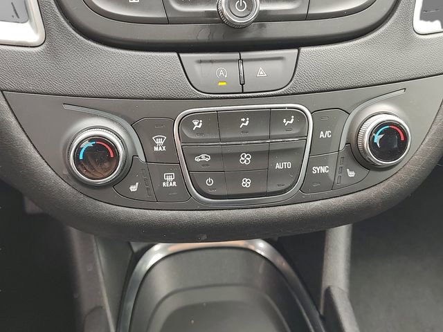 Used 2023 Chevrolet Malibu LT FWD image 16