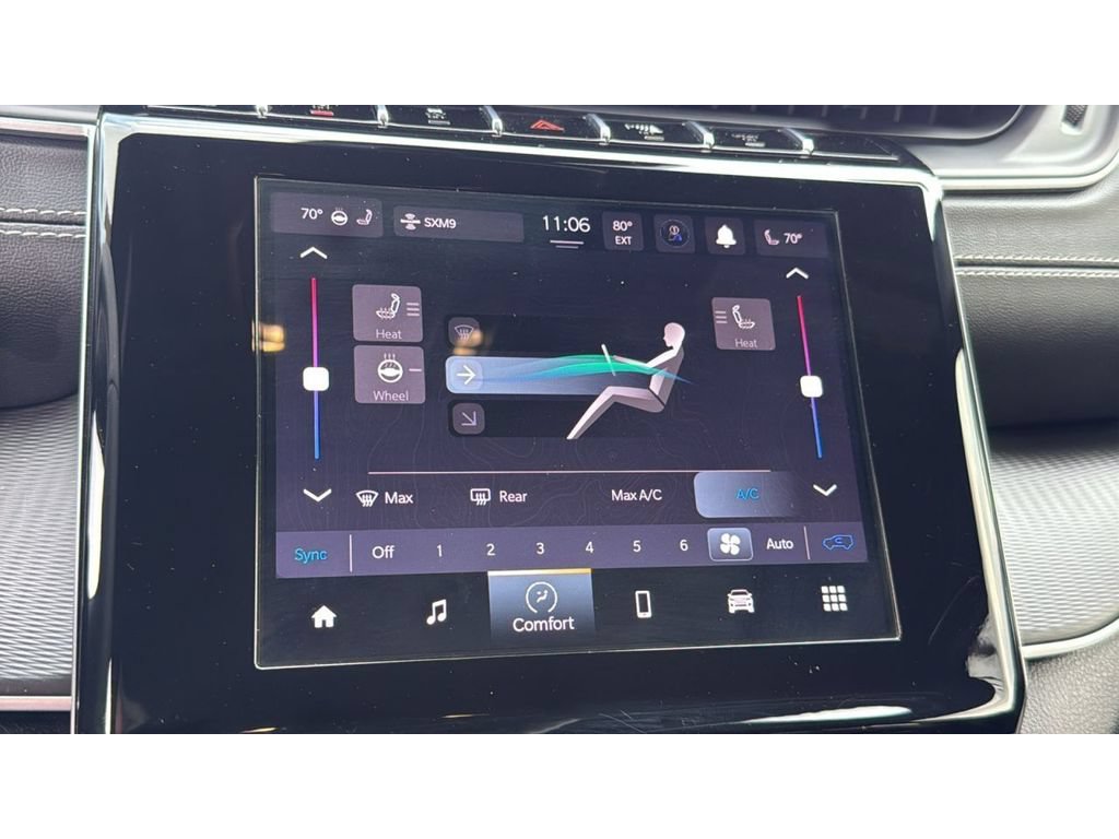 Used 2024 Jeep Grand Cherokee Altitude AWD/4WD image 19