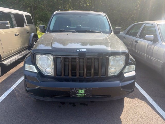 Used 2010 Jeep Liberty Sport AWD/4WD image 3