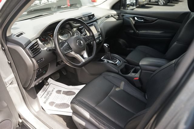 Used 2018 Nissan Rogue Sport SL w/ SL Premium Package FWD image 8