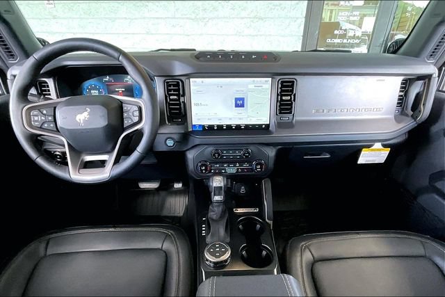 Used 2026 Ford Bronco Badlands AWD/4WD image 7