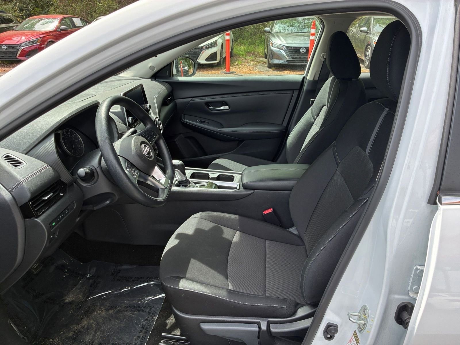 Used 2025 Nissan Sentra SV image 24