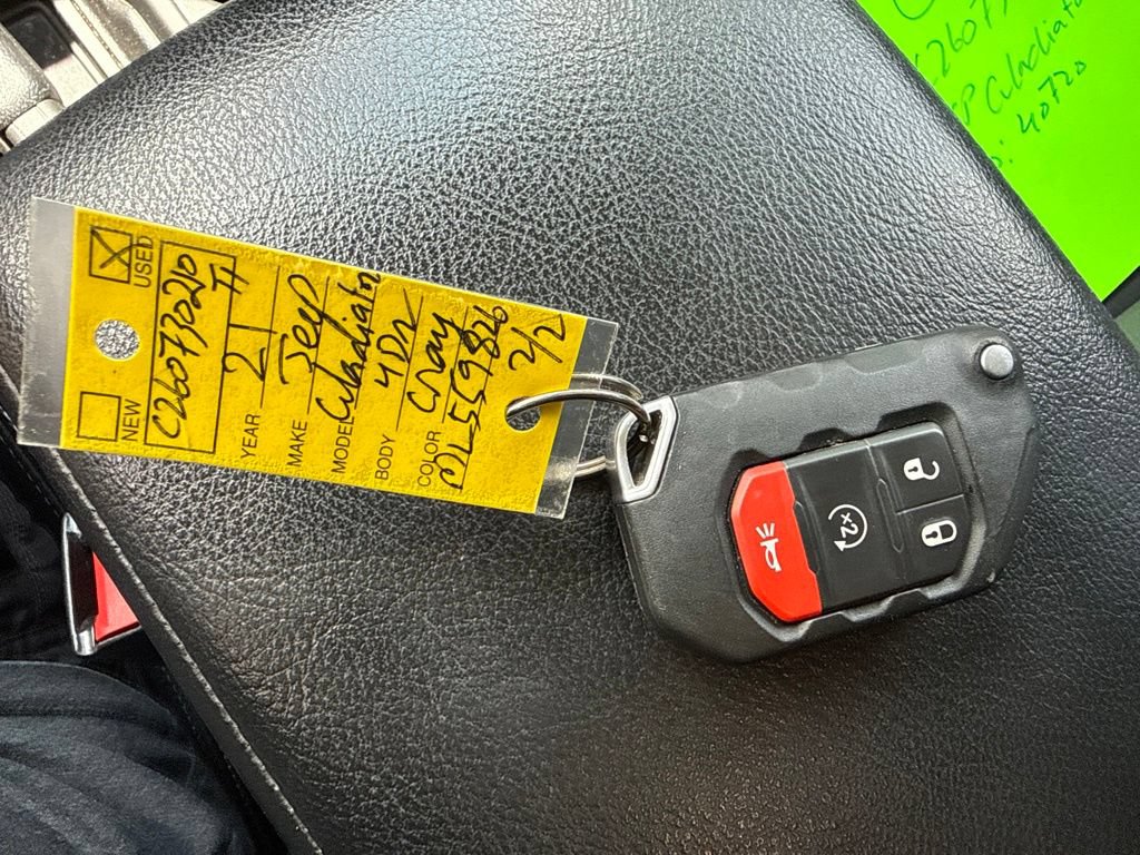 Used 2021 Jeep Gladiator Sport AWD/4WD image 33