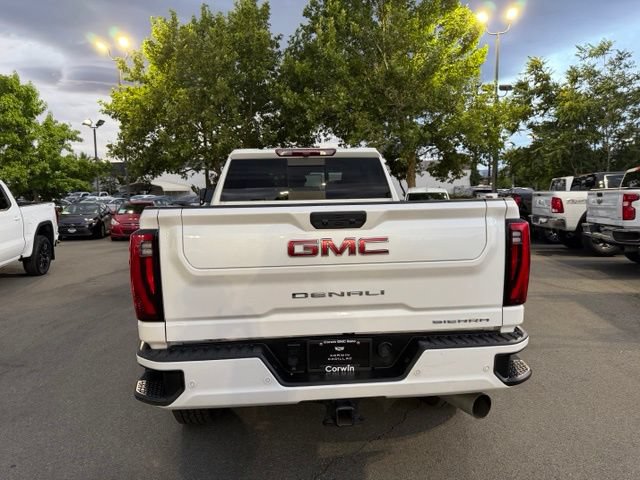 Used 2024 GMC Sierra 3500 Denali AWD/4WD image 8