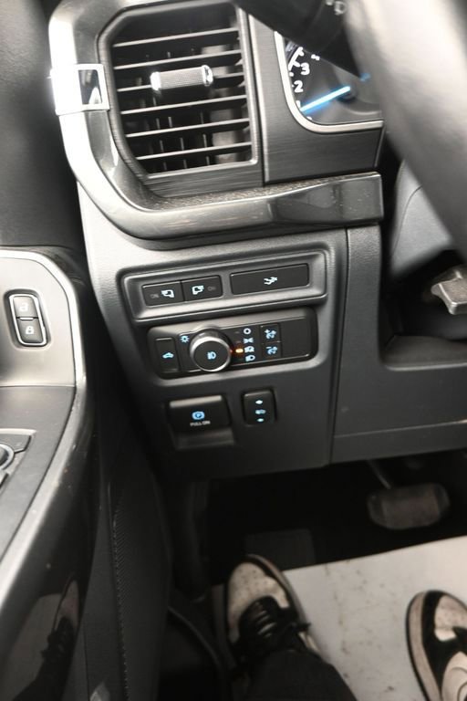 Used 2022 Ford F150 XLT w/ Equipment Group 302A High AWD/4WD image 13