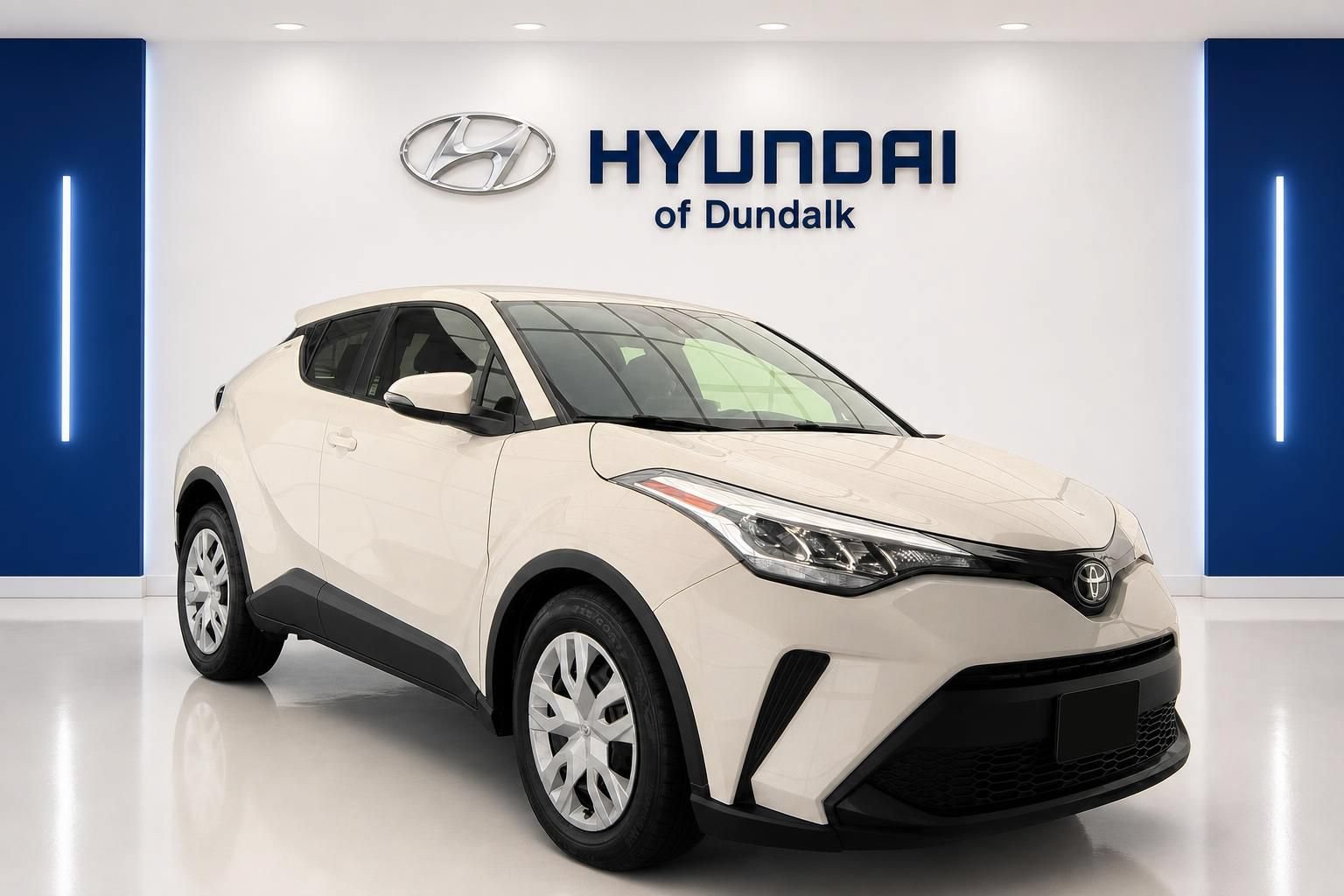 Used 2020 Toyota C-HR LE FWD image 1