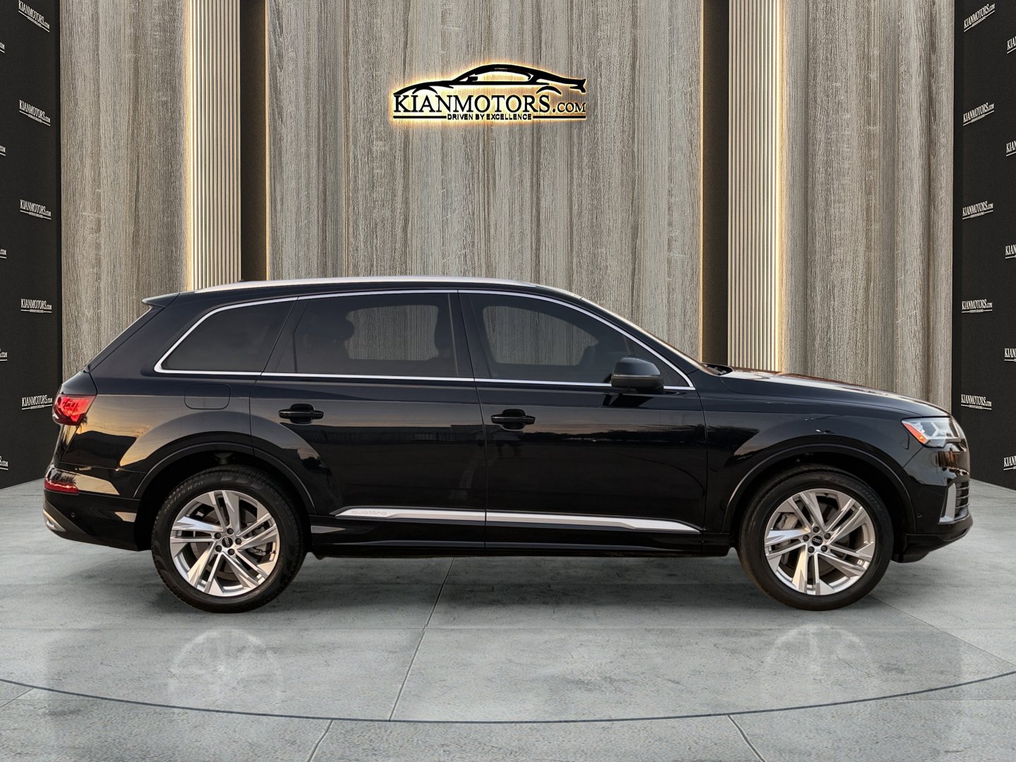 Used 2021 Audi Q7 2.0T Premium w/ Convenience Package AWD/4WD image 8
