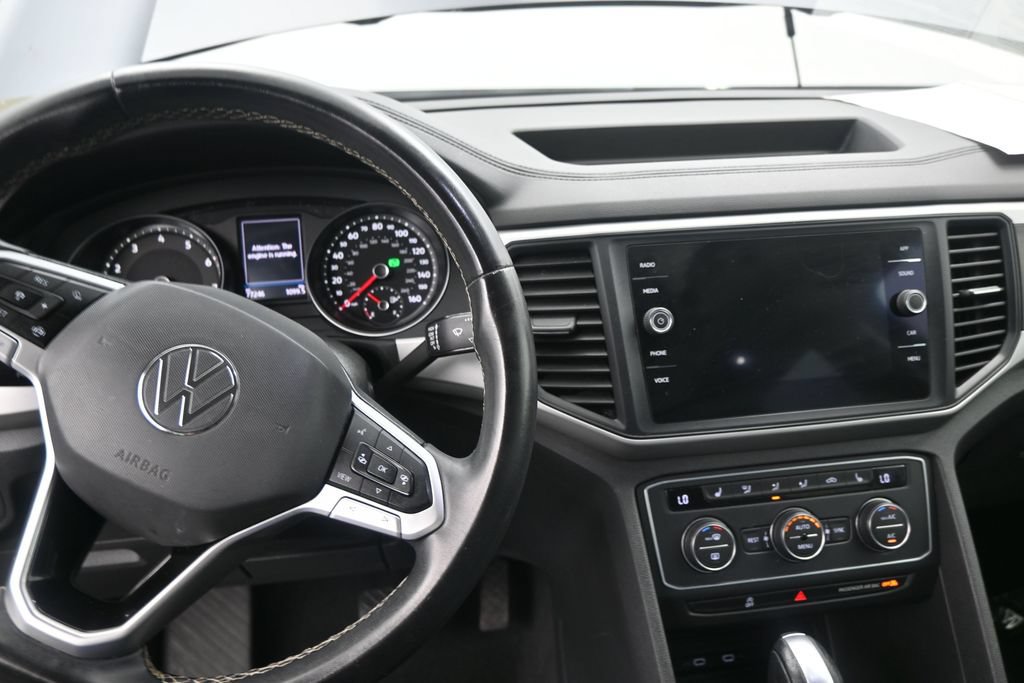 Used 2021 Volkswagen Atlas SE w/ Panoramic Sunroof Package FWD image 12