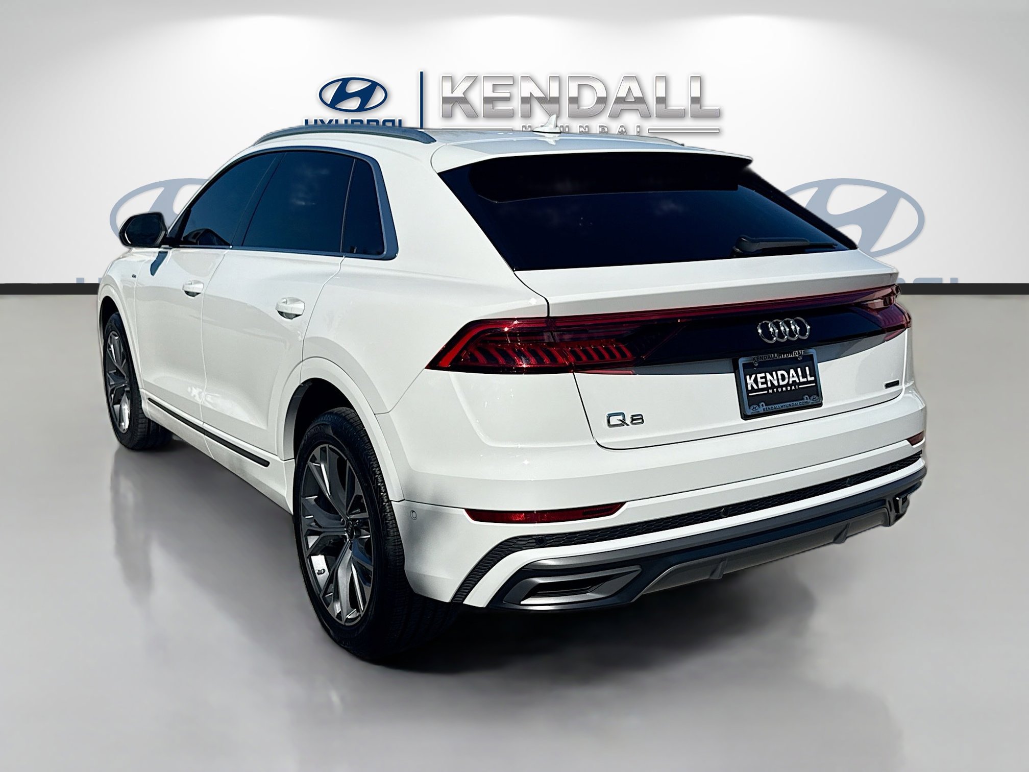 Used 2023 Audi Q8 Premium Plus w/ Premium Plus Package AWD/4WD image 4