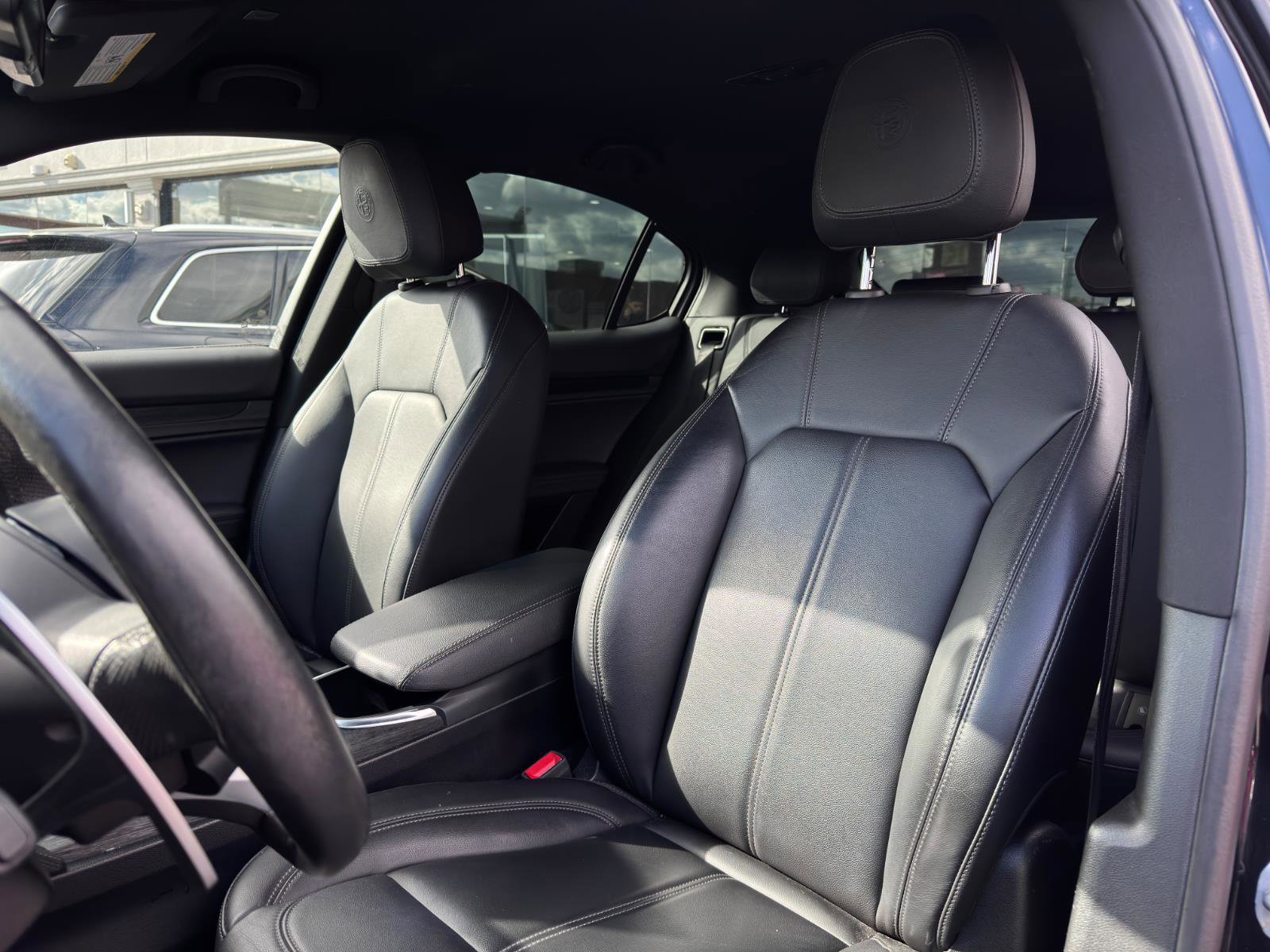 Used 2022 Alfa Romeo Stelvio Sprint image 17